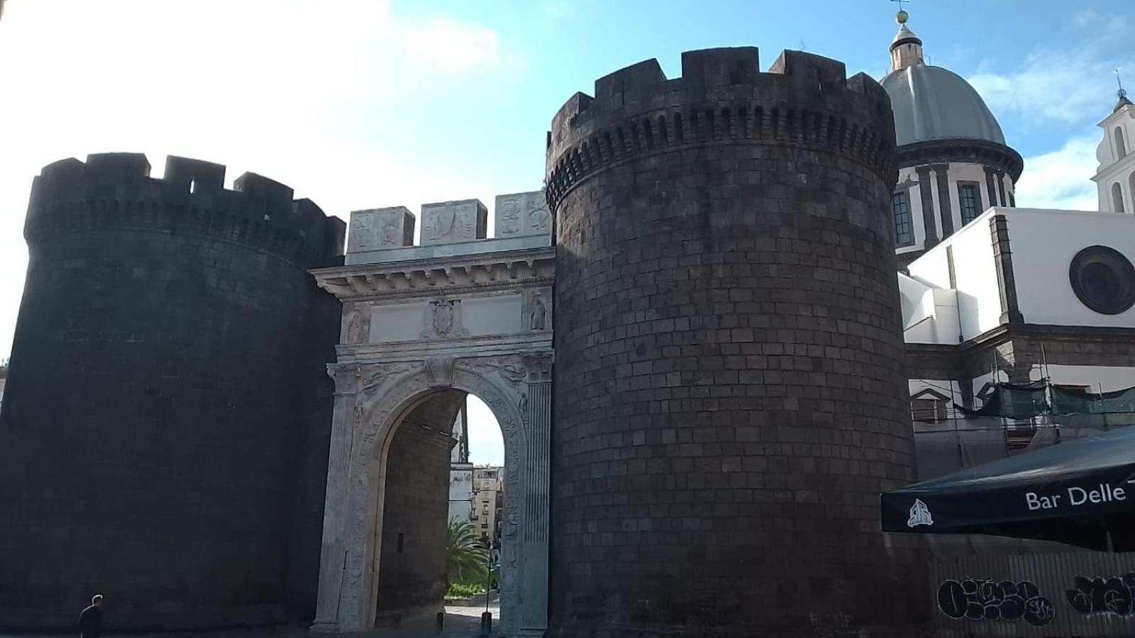 Apartmán Puntoxenia Torri Aragonesi Neapol Exteriér fotografie